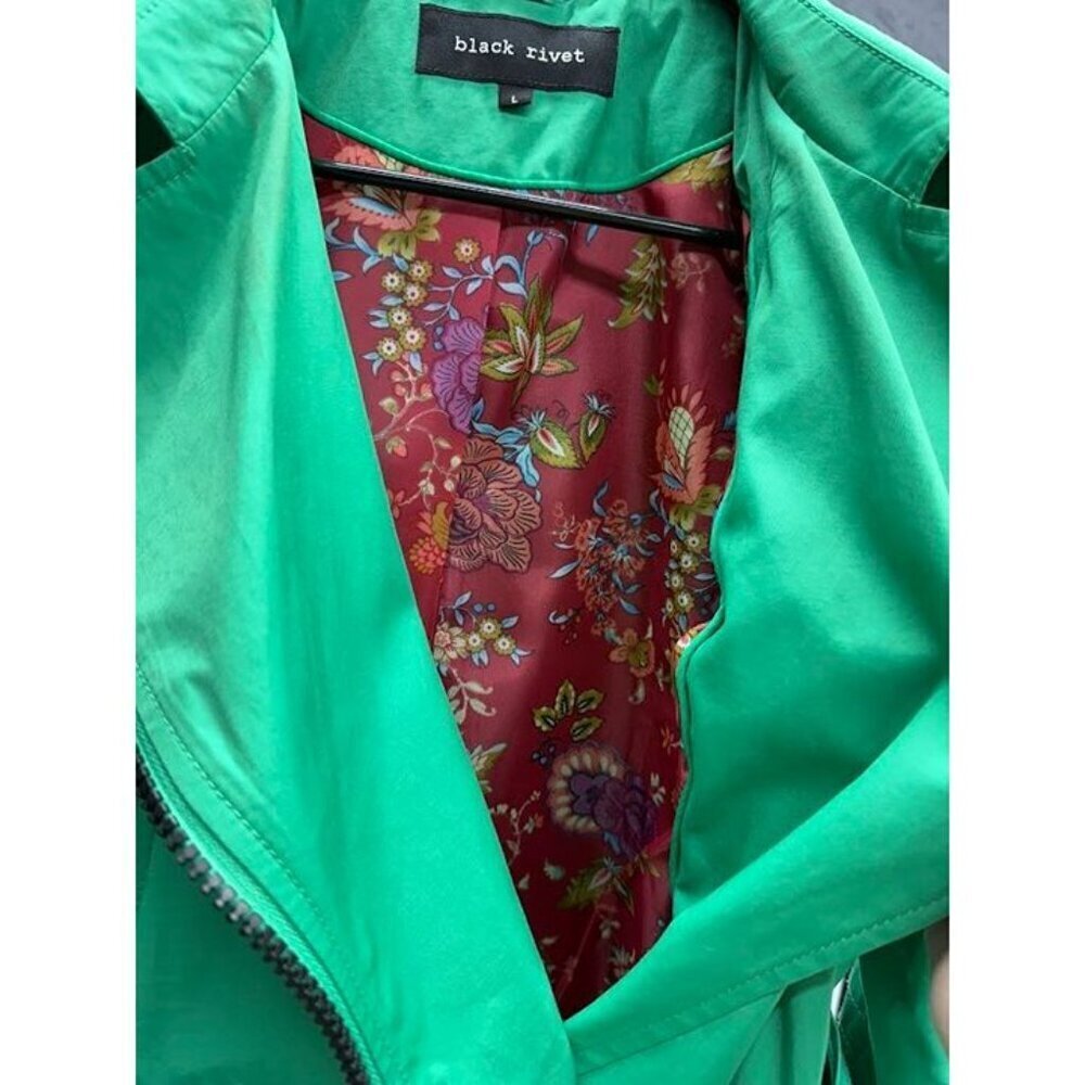 Black Rivet Green Trench Coat - Picture 5 of 6